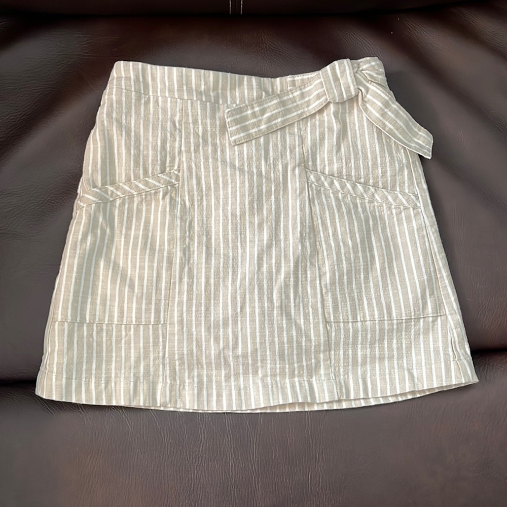 Girls Small Copper Key Striped Skort